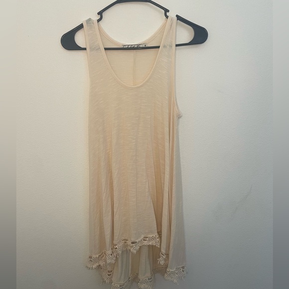 Women’s Chloe K Crochet Trim Tunic Extra Long Cream Tank Top Size Medium - Picture 9 of 9